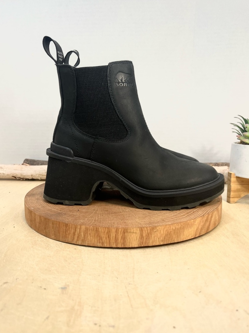Sorel Brex Waterproof Chelsea Bootie Black Nubuck Platform Heel 6